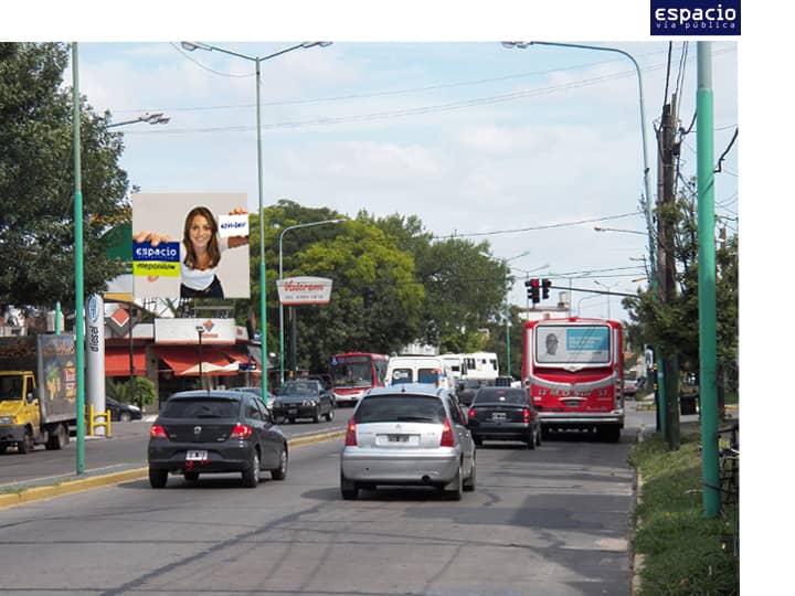 AV. ALTE BROWN 3900 Y TRIUNVIRATO