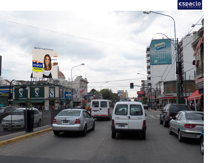 AV. H. YRIGOYEN 8899 ESQUINA BOEDO