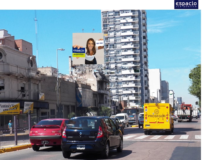 AV. H. YRIGOYEN  4000 LANUS CENTRO