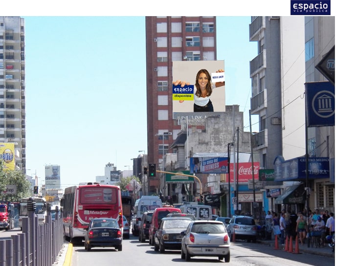 AV. H. YRIGOYEN  4000 LANUS CENTRO